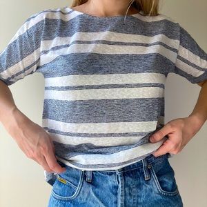 Loft light and airy top. Xsmall.